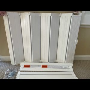 Guard Me by Baby Dan - Wide baby gate